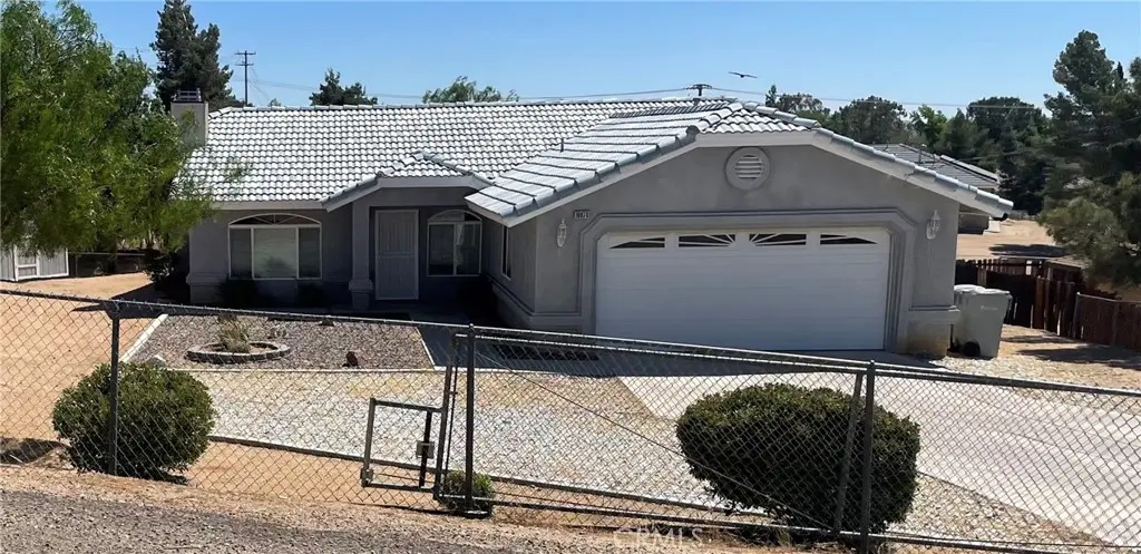 16970 Palm, Hesperia, CA — listing photo 1