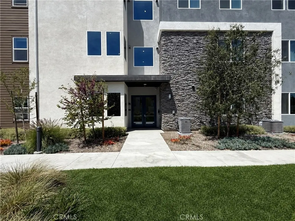107 Sash, Irvine, CA — listing photo 1