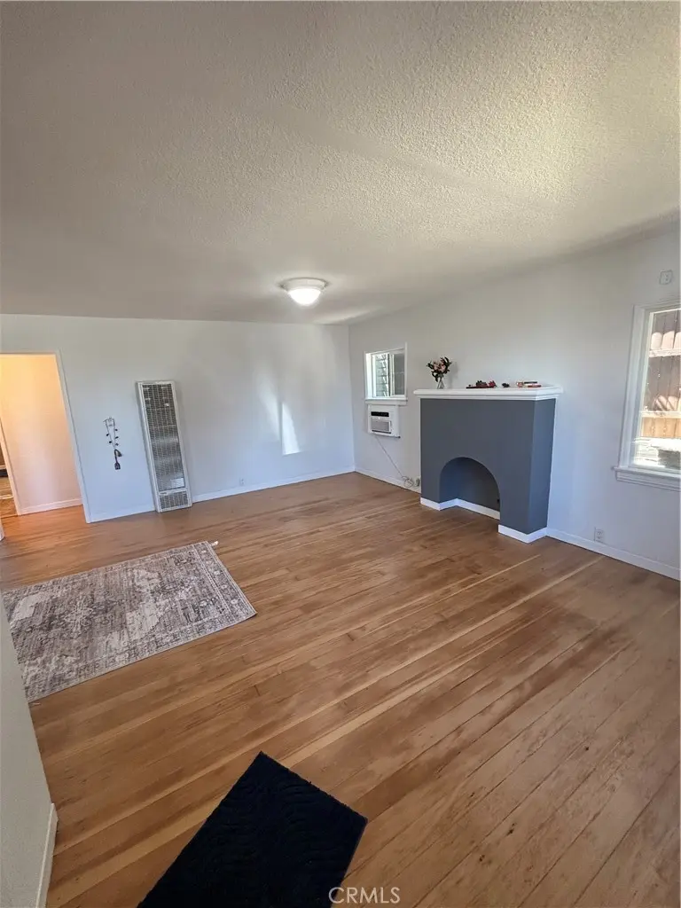 729 A, Taft, CA — listing photo 1