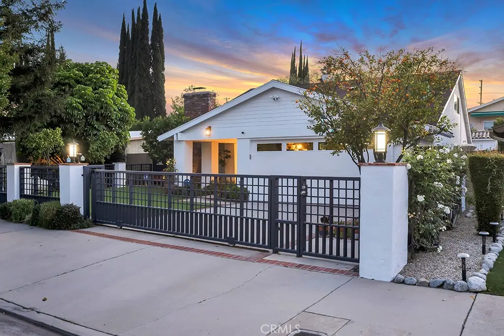 6305 Crebs, Tarzana, CA — listing photo 1