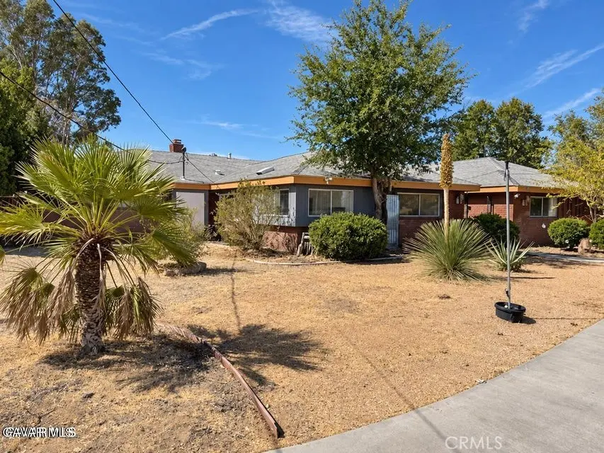 1902 W Avenue L, Lancaster, CA — listing photo 1