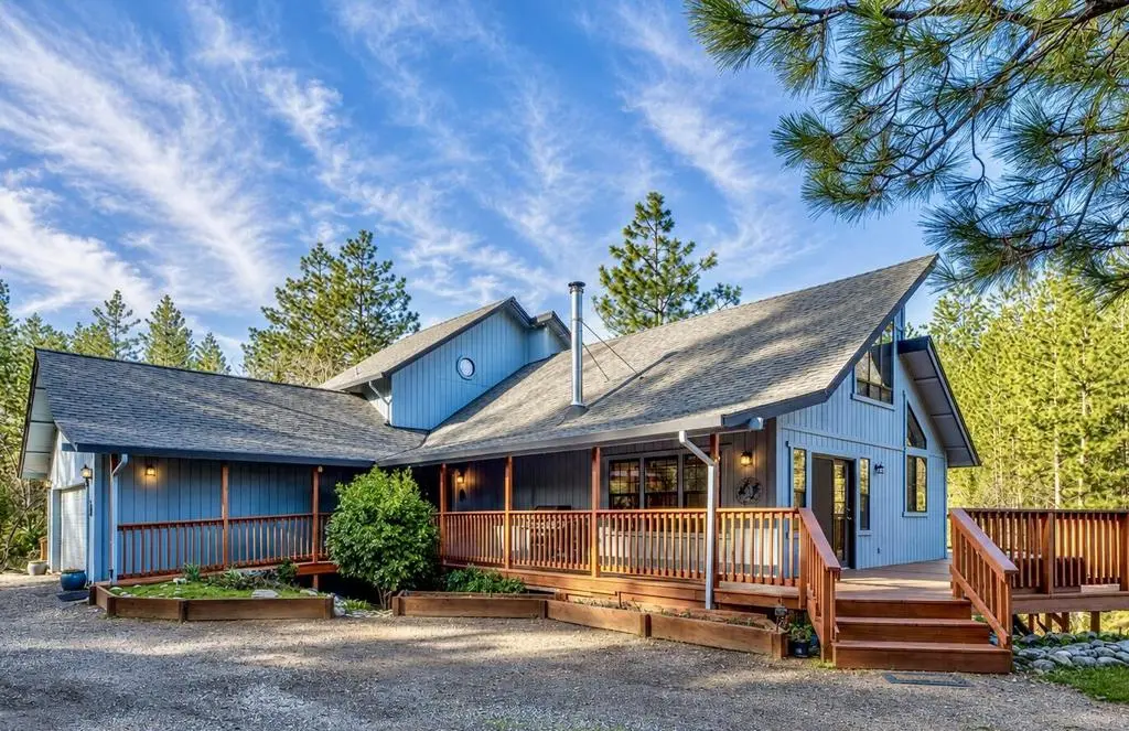 Single Family Residence for sale at 24275 Grand View Avenue, Colfax, CA featuring 5 beds and 2 baths
