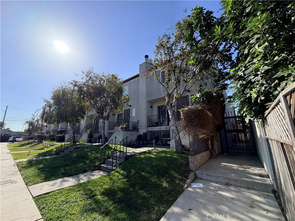 3134 W 145th Street 14, Gardena, CA — listing photo 1