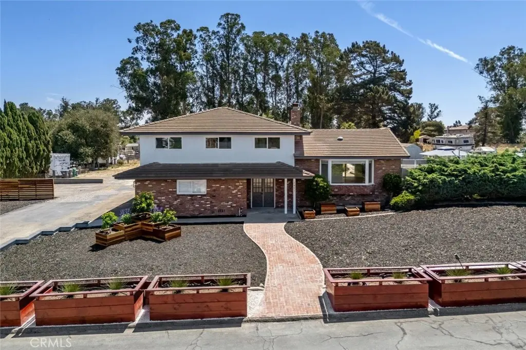1497 La Quinta Drive, Nipomo, CA — listing photo 1