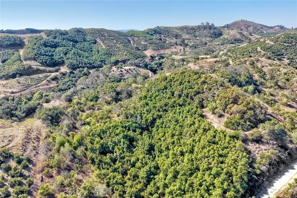 2 Via De Los Robles, Temecula, CA — listing photo 1