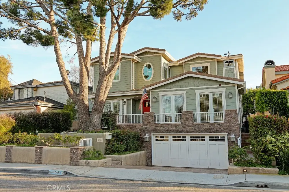 Residential Lease for rent at 1740 2nd Street, Manhattan Beach, Los Angeles County, CA featuring 6 beds and 5 baths