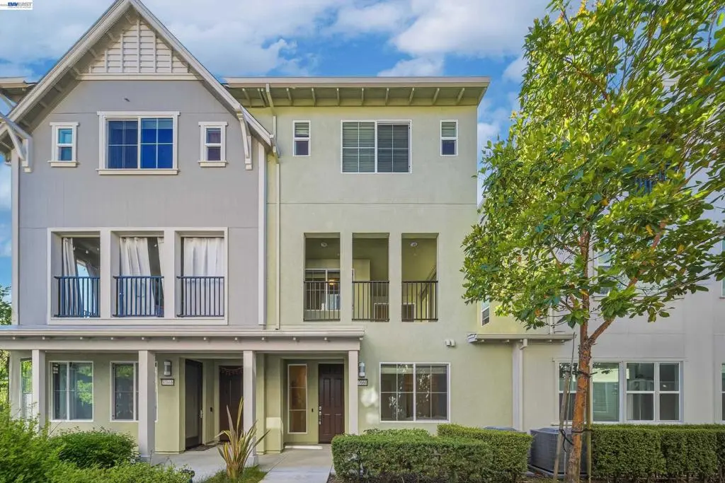 Condominium for sale at 37660 Cape Cod Rd, Newark, CA featuring 4 beds and 4 baths