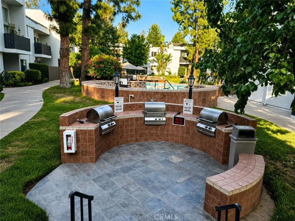 18645 Hatteras Street 206, Tarzana, CA — listing photo 1