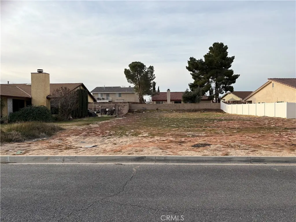 13089 Bermuda Dunes Road, Victorville, CA — listing photo 1