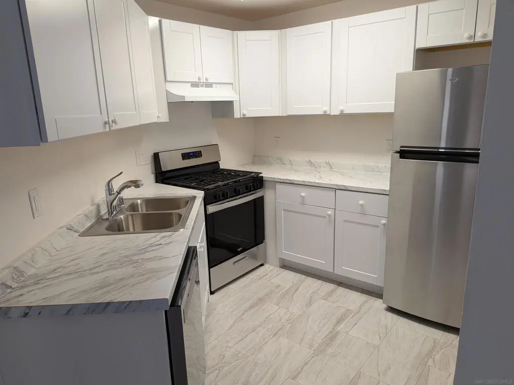 1932 West Dr. B, Vista, CA — listing photo 1