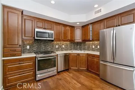 Residential Lease for rent at 627 Deep Valley, Rolling Hills Estates, Los Angeles County, CA featuring 2 beds and 2 baths