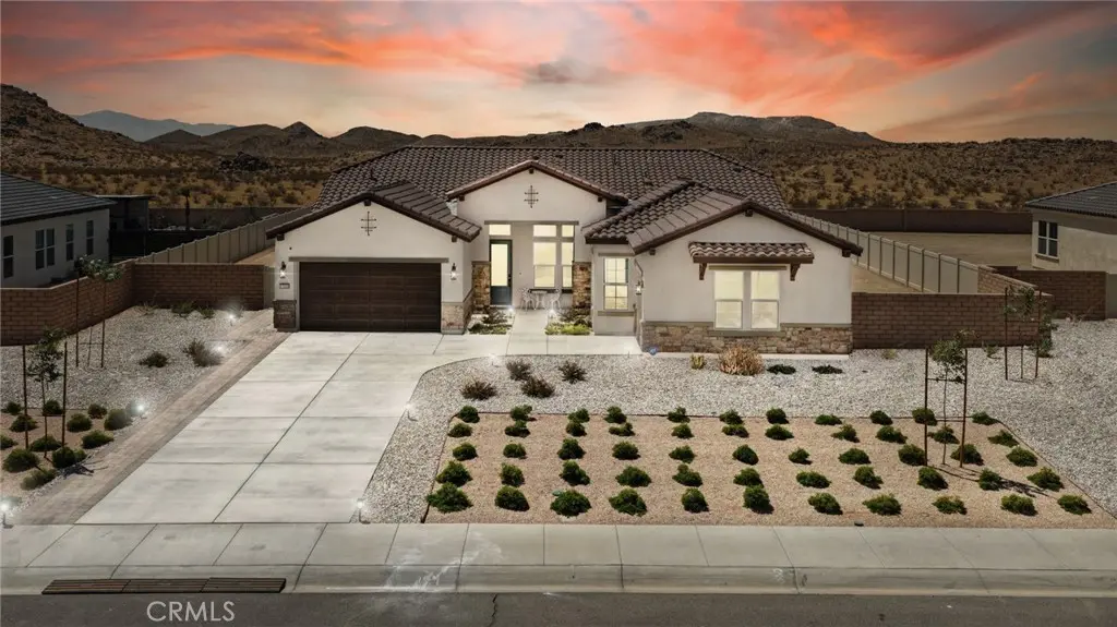 17220 Ta-Ki-Pi Road, Apple Valley, CA — listing photo 1