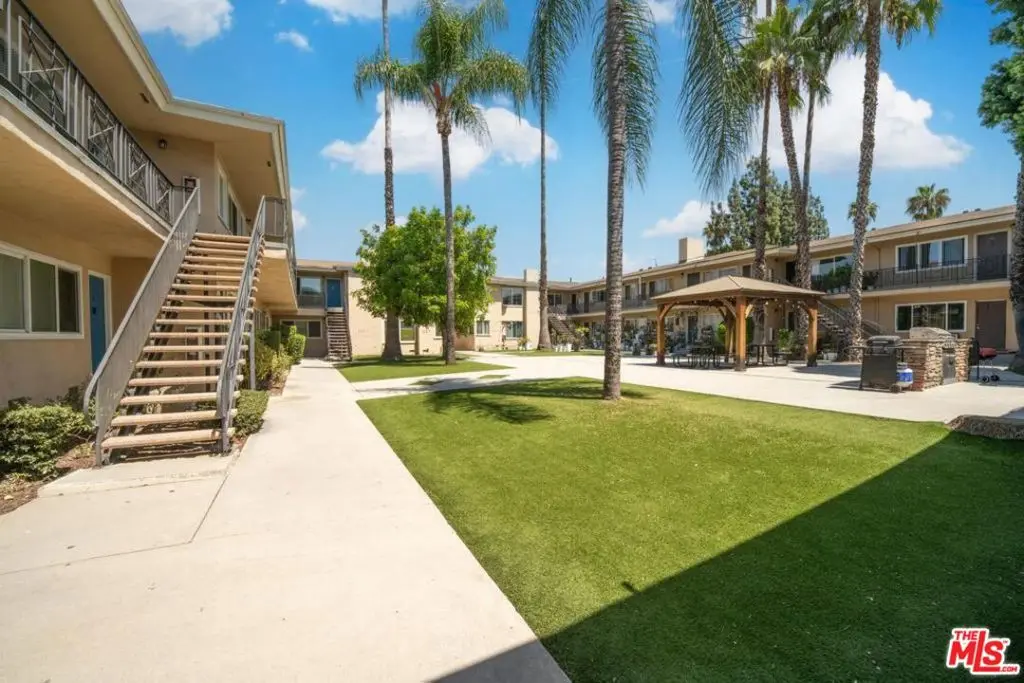 1127 E Garvey Avenue, West Covina, CA — listing photo 1
