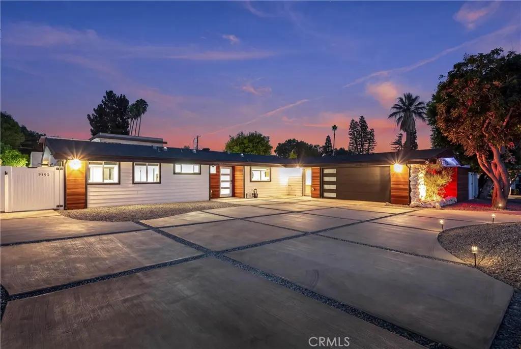 9400 Encino Avenue, Northridge, CA — listing photo 1