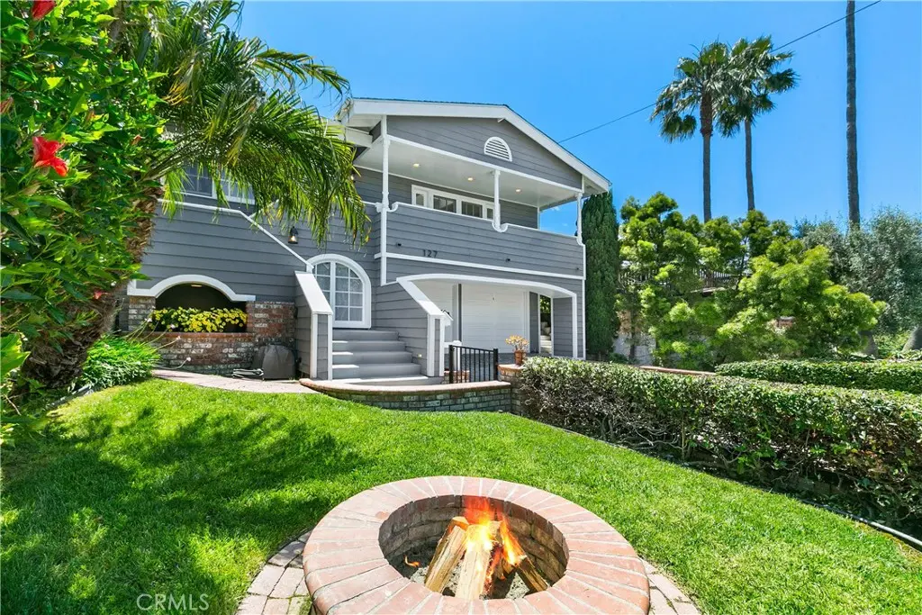 127 West Avenida De Los Lobos Marinos, San Clemente, CA — listing photo 1