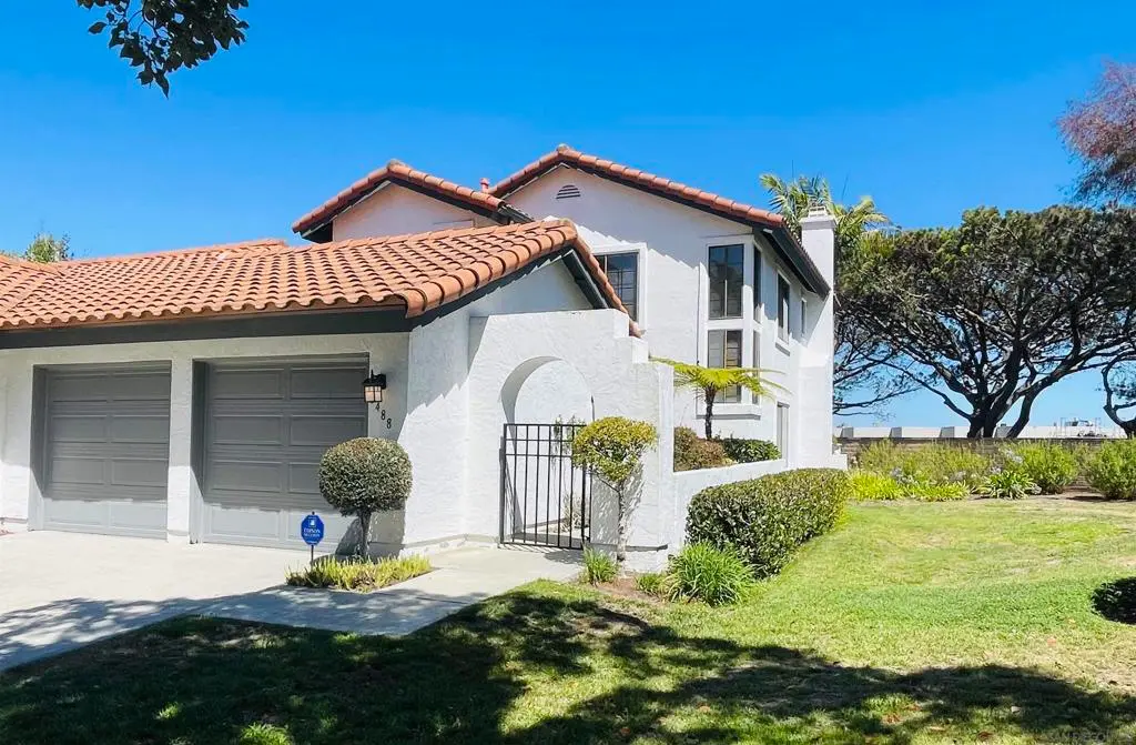 Residential Lease for rent at 3488 Voyager Circle, San Diego, San Diego County, CA featuring 3 beds and 3 baths