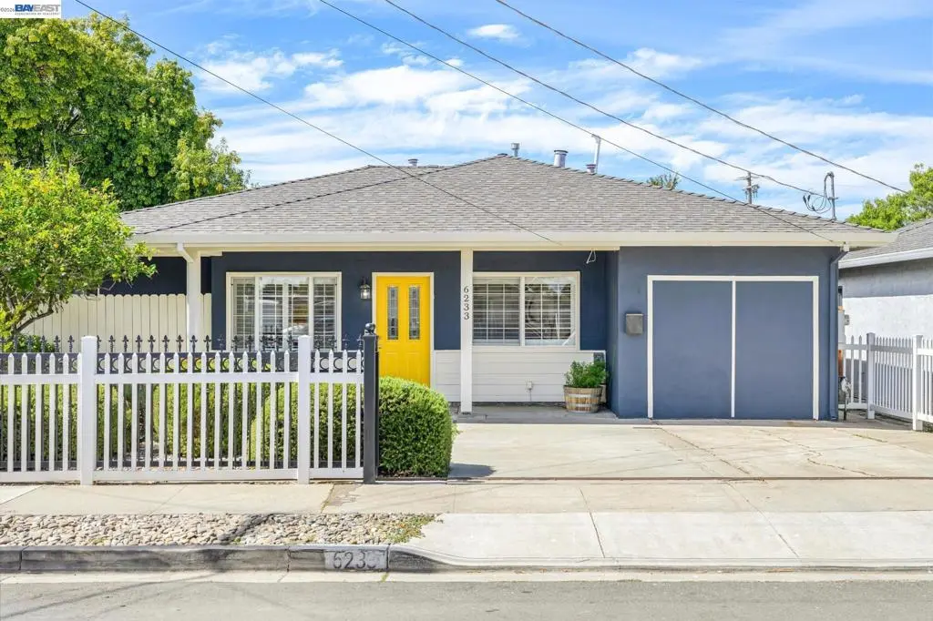 Single Family Residence for sale at 6233 Zulmida Ave, Newark, CA featuring 3 beds and 2 baths