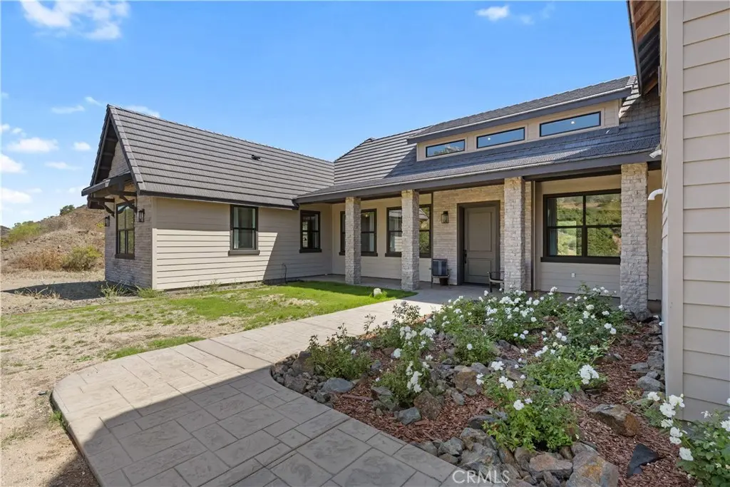 Single Family Residence for sale at 43843 Mountain Run Circle, Temecula, CA featuring 5 beds and 4 baths