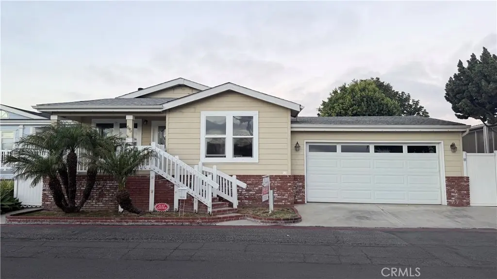 20701 Beach Boulevard 65, Huntington Beach, CA — listing photo 1