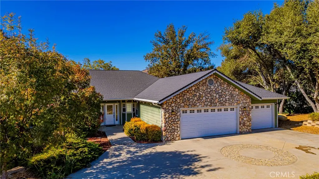 41282 Singing Hills, Ahwahnee, CA — listing photo 1