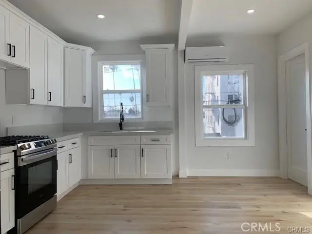 Residential Lease for rent at 247 N New Hampshire, Los Angeles, Los Angeles County, CA featuring 1 bed and 1 bath