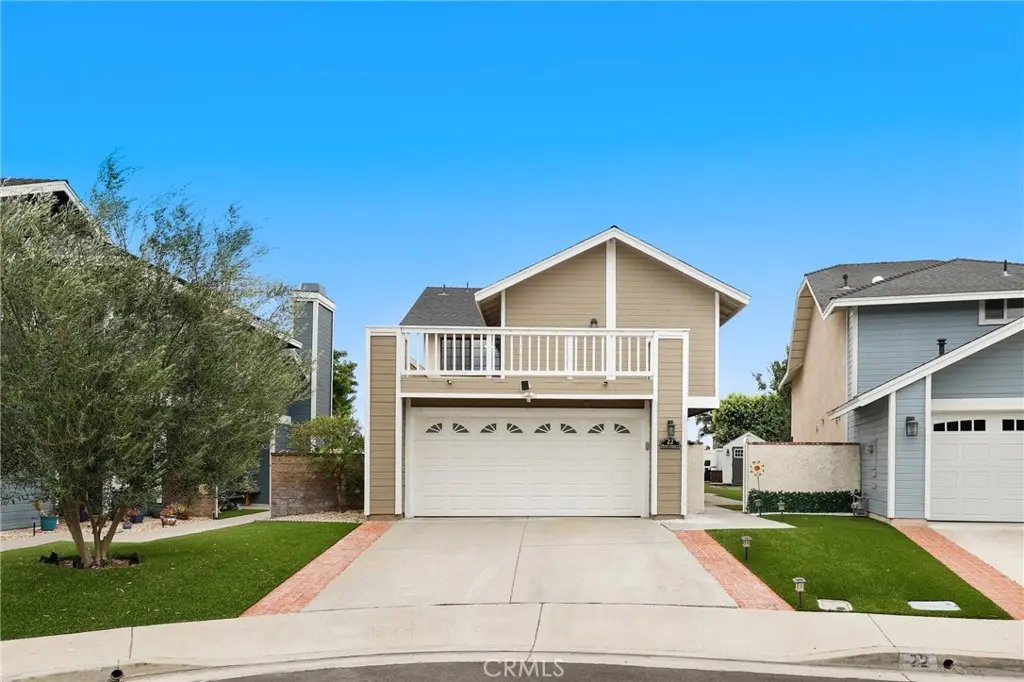 22 Rocky Creek Lane, Laguna Hills, CA — listing photo 1