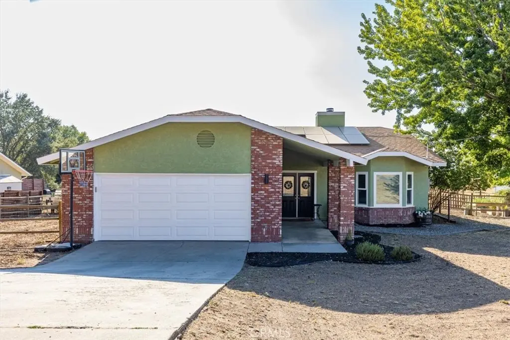 17741 Churchill, Tehachapi, CA — listing photo 1