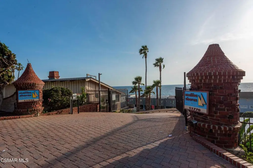11770 Pacific Coast Highway Ff, Malibu, CA — listing photo 1