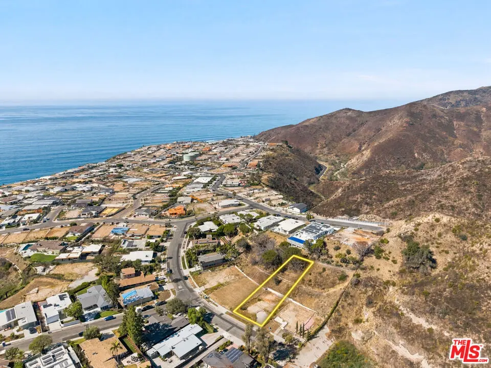 3411 Cloudcroft Drive, Malibu, CA — listing photo 1