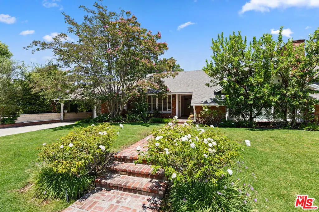 16011 Meadowcrest Road, Sherman Oaks, CA — listing photo 1