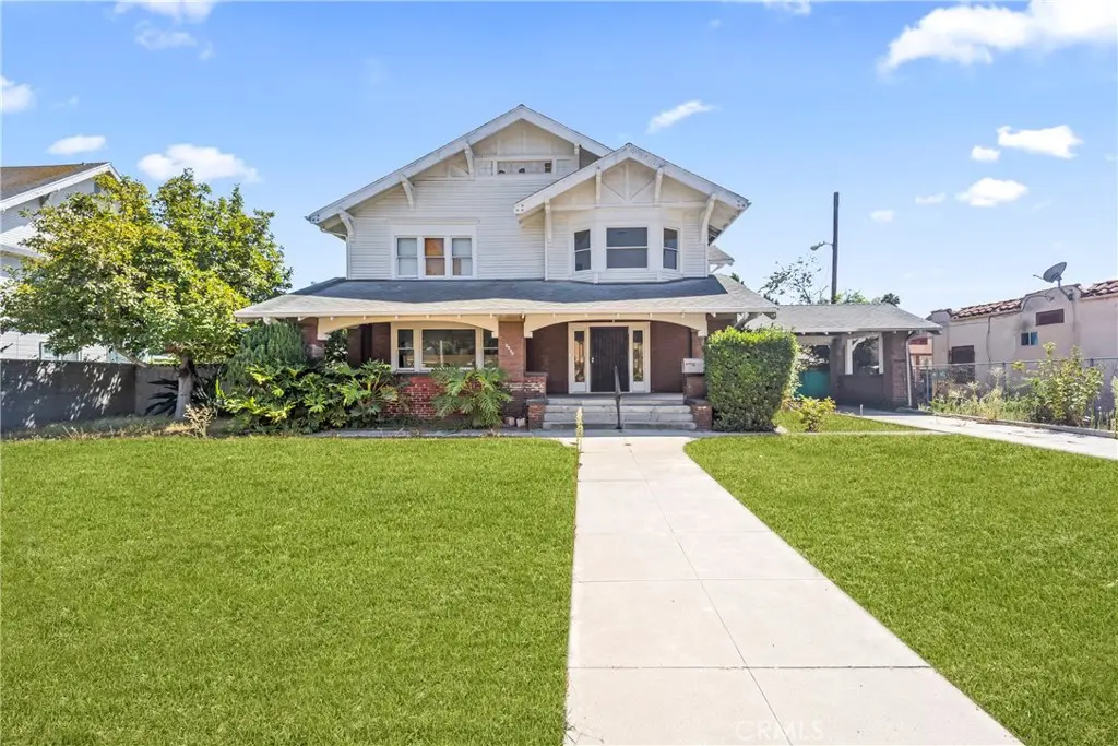 Single Family Residence for sale at 2320 W 25th, Los Angeles, CA featuring 7 beds and 3 baths