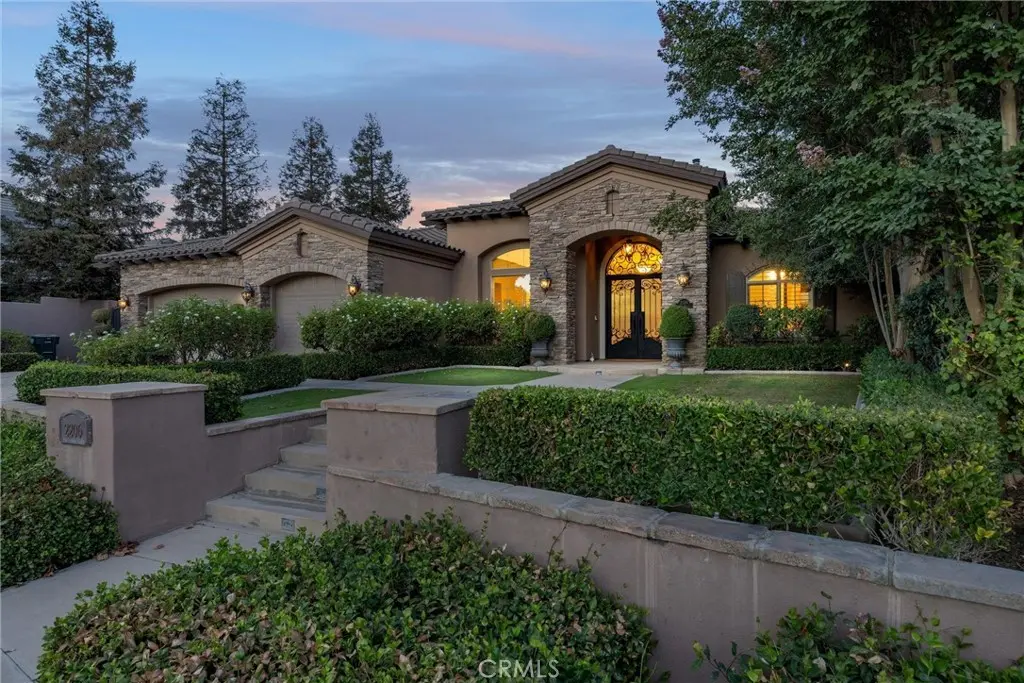 2206 Ribble Valley, Bakersfield, CA — listing photo 1