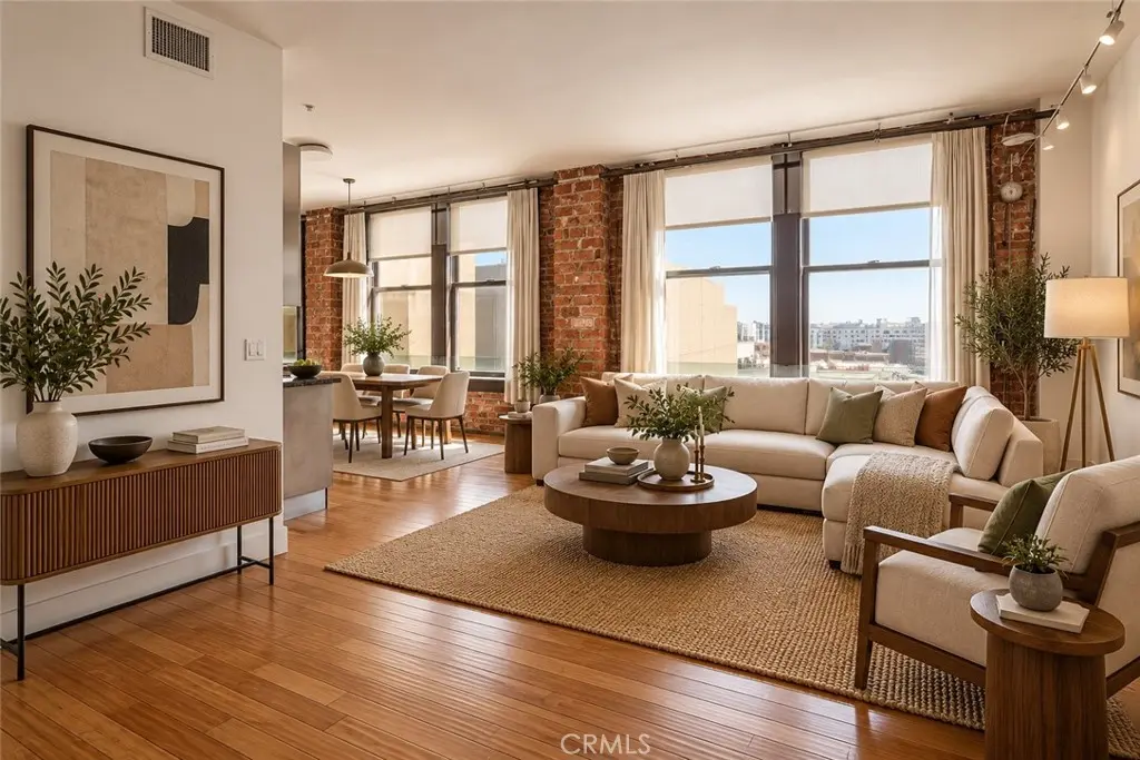 Condominium for sale at 460 S Spring Unit 702, Los Angeles, CA featuring 1 bed and 1 bath