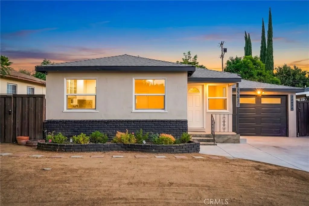22432 Berdon Street, Woodland Hills, CA — listing photo 1