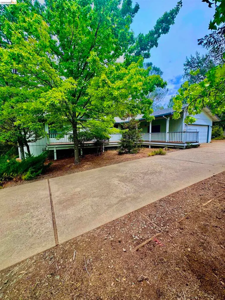 21120 HEMLOCK ST., Groveland, CA — listing photo 1