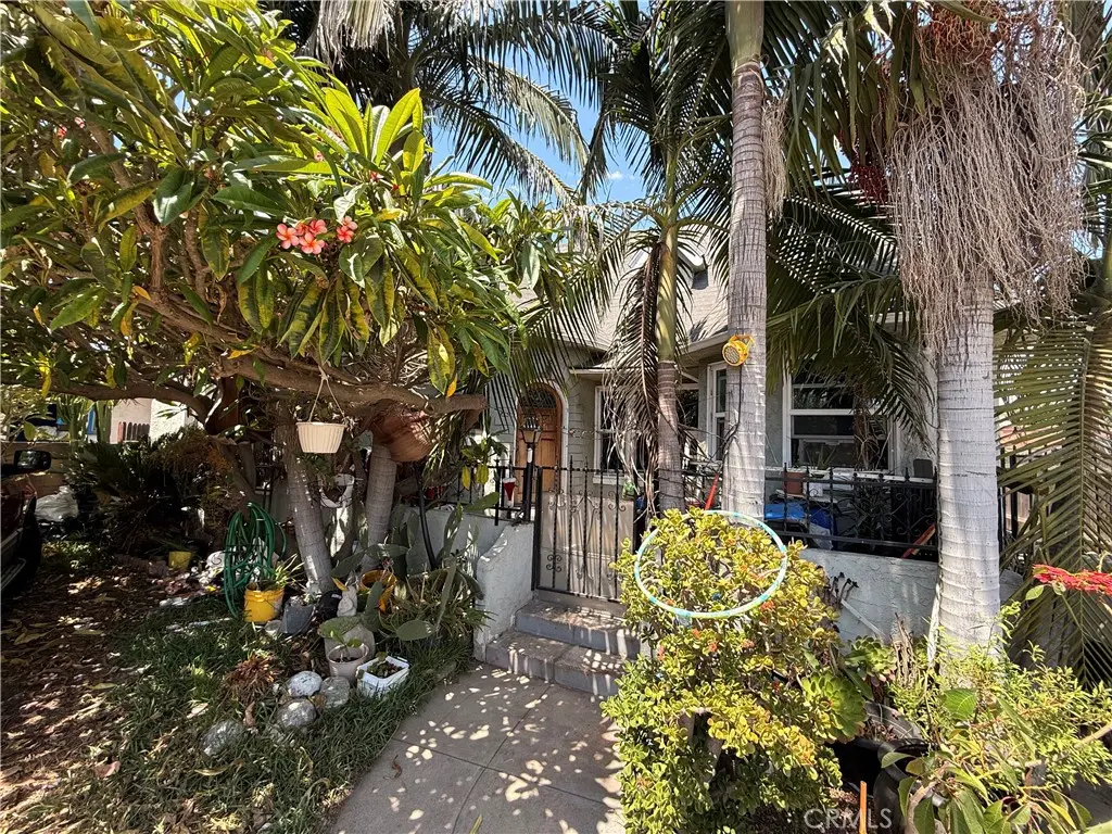 2527 Flower Street, Huntington Park, CA — listing photo 1