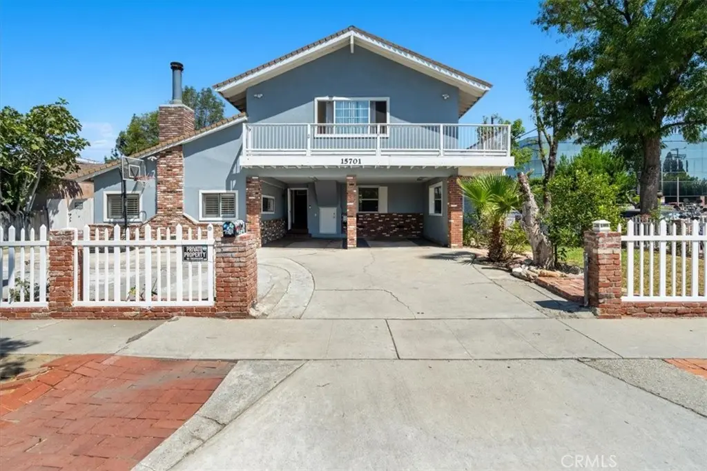 15701 Tuba, North Hills, CA — listing photo 1