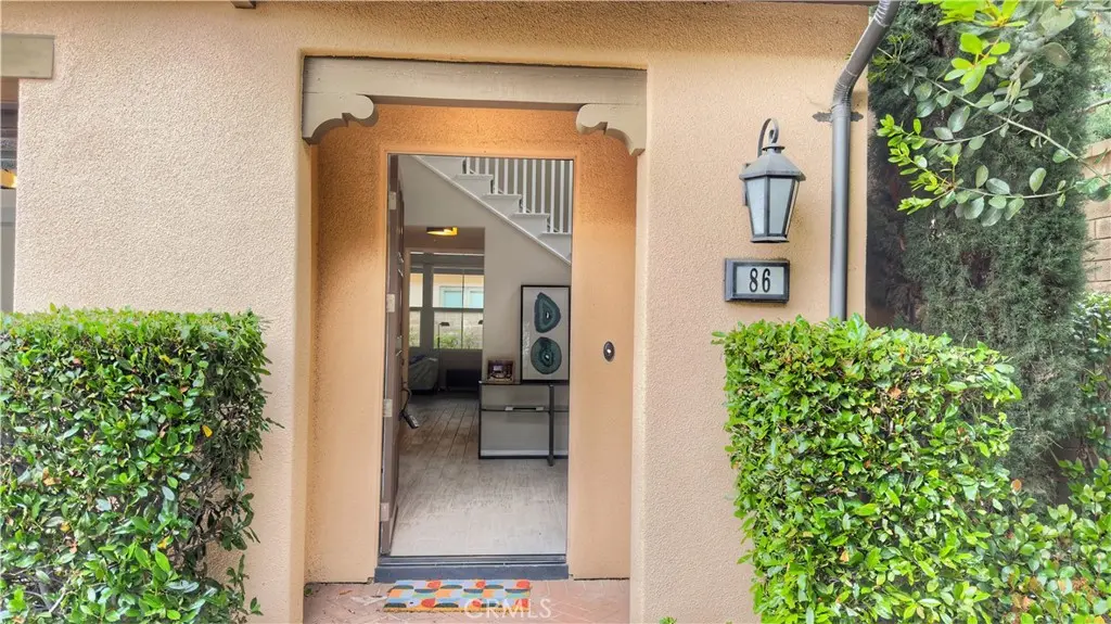 Single Family Residence for rent at 86 Twinflower, Irvine, CA featuring 3 beds and 3 baths