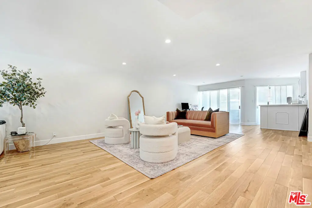 Apartment for rent at 339 N Oakhurst Drive 304, Beverly Hills, CA featuring 2 beds and 3 baths
