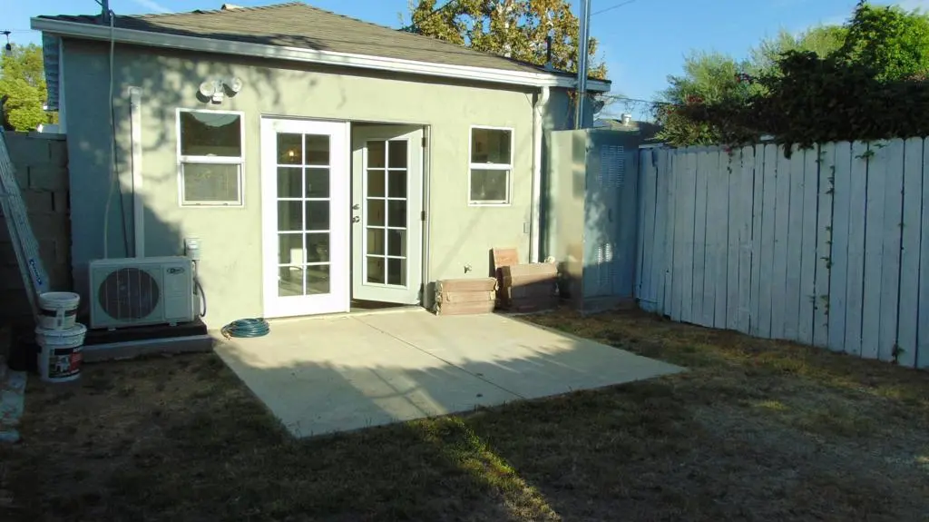 Single Family Residence for rent at 6642 Forbes Avenue, Los Angeles, CA featuring 1 bed and 1 bath