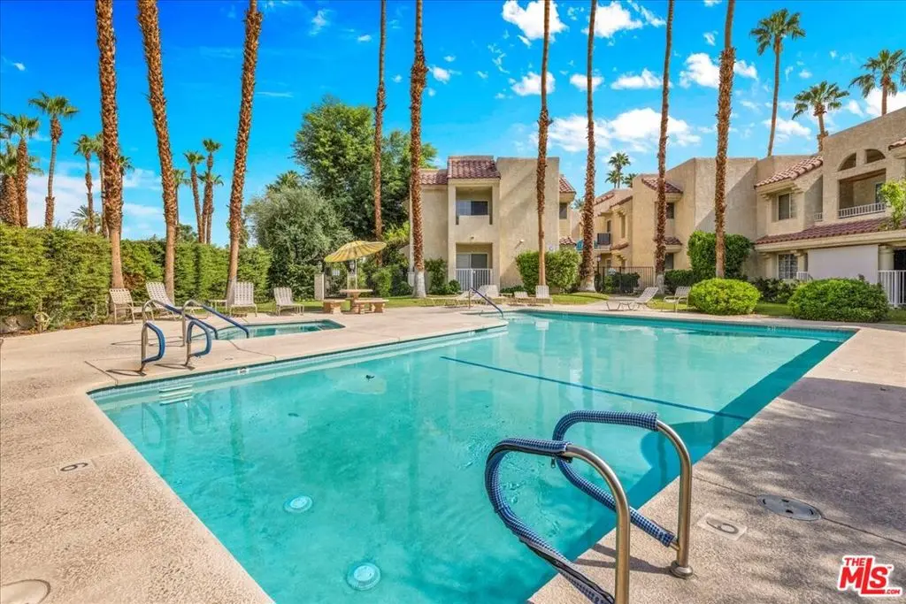2700 Lawrence Crossley Road 83, Palm Springs, CA — listing photo 1