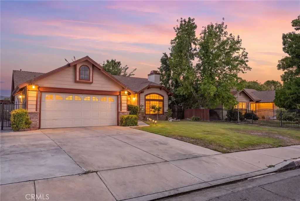 4100 E Avenue Q11, Palmdale, CA — listing photo 1