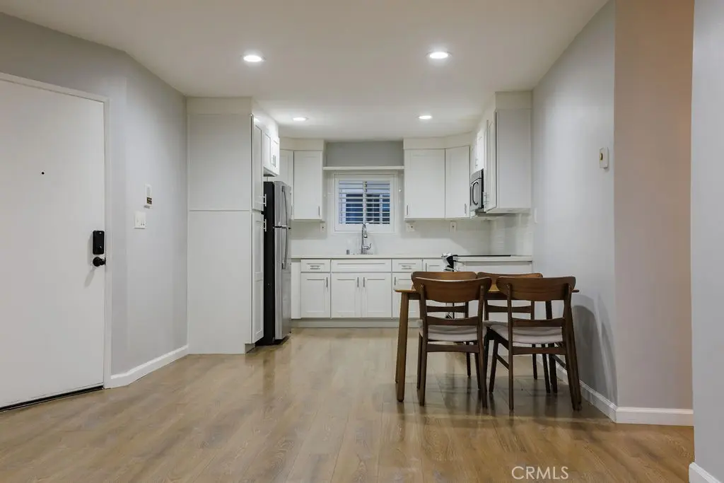 1108 Camino Real 308, Redondo Beach, CA — listing photo 1