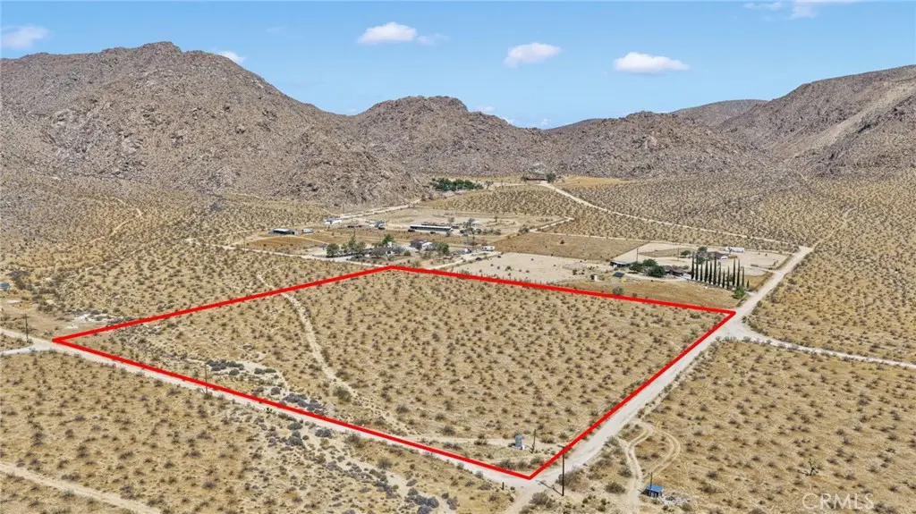 14 Center Street, Lucerne Valley, CA — listing photo 1