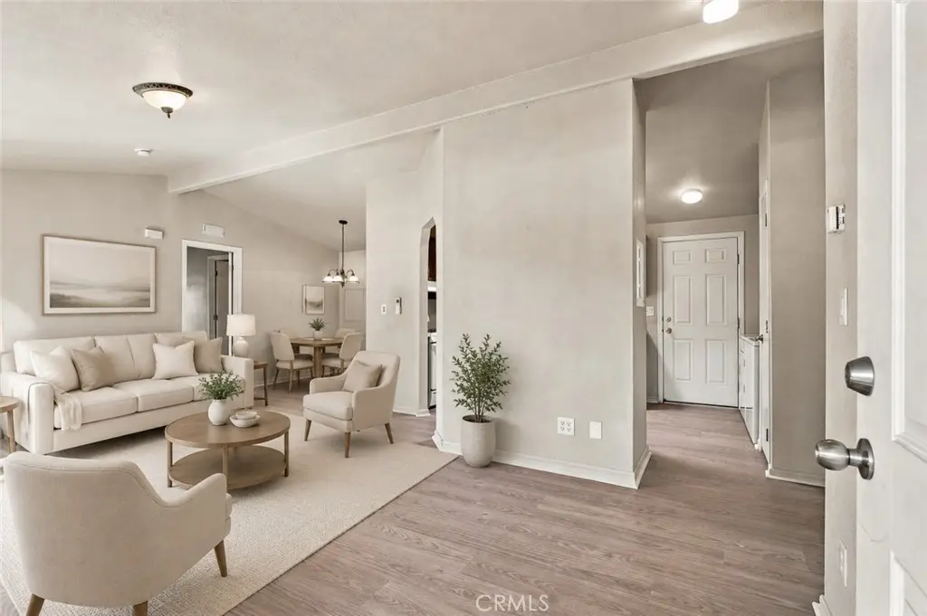 4201 Topanga Canyon Boulevard 21, Woodland Hills, CA — listing photo 1