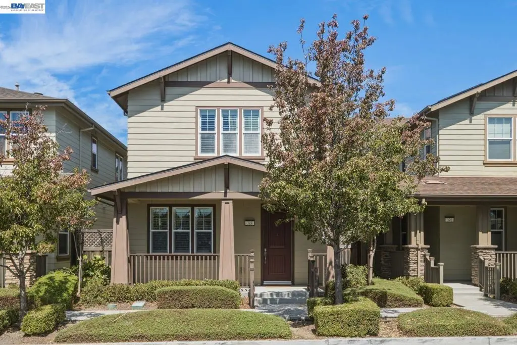 Single Family Residence for sale at 388 C St, Hayward, CA featuring 4 beds and 3 baths