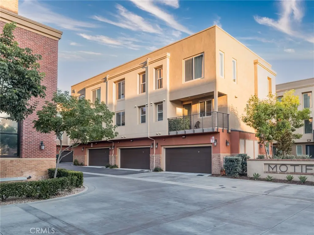 Condominium for sale at 422 W Route 66 47, Glendora, CA featuring 3 beds and 3 baths