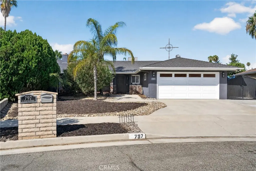 Single Family Residence for sale at 797 S Juanita St, Hemet, CA featuring 3 beds and 3 baths