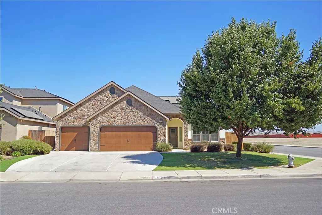 10118 Alondra Dr, Bakersfield, CA — listing photo 1