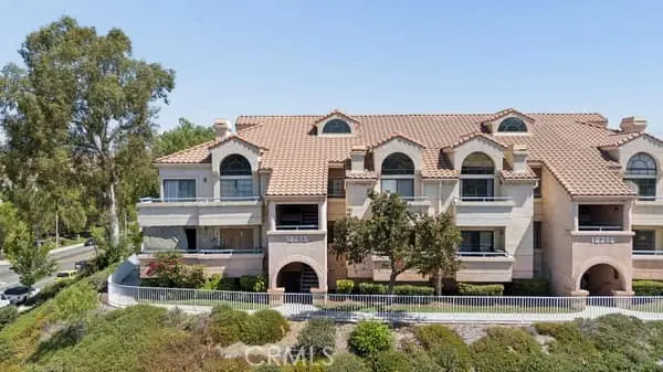 18215 Flynn 124, Canyon Country, CA — listing photo 1